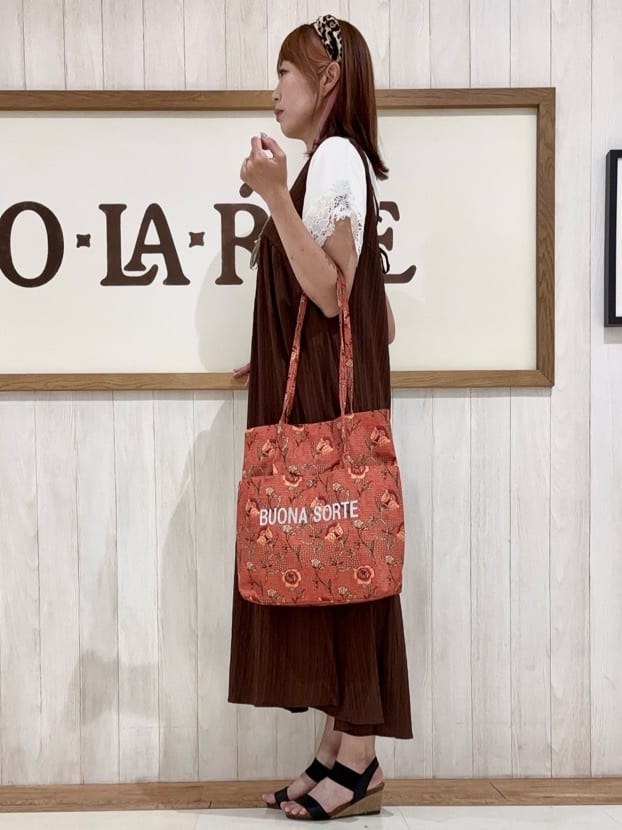 みきぽんさんの「SHOO･LA･RUE｜【S-LL/ひんやり/UV/】大人上品な お袖レースニット」を使ったコーディネート