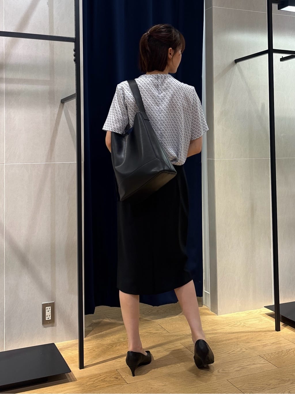 kanaeさんの「INDIVI｜【定番スーツ／UVケア／イージーケア／洗える】ウール調ストレートスカート」を使ったコーディネート