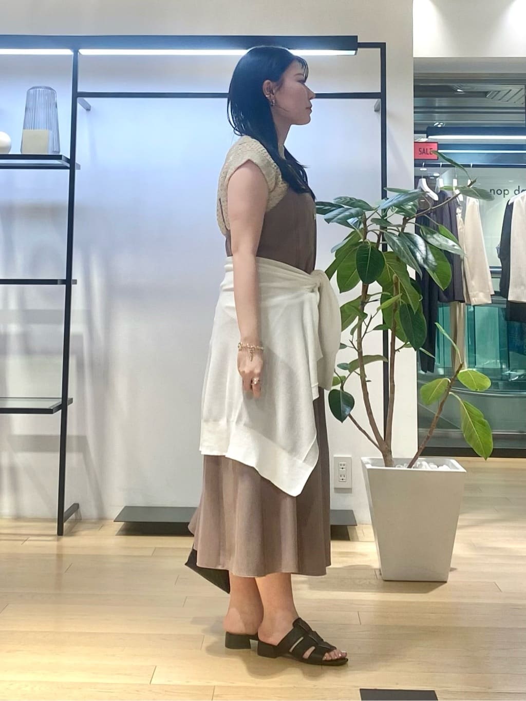 misakiさんの「INDIVI｜【洗える／前後2WAY】インナータンクトップ」を使ったコーディネート