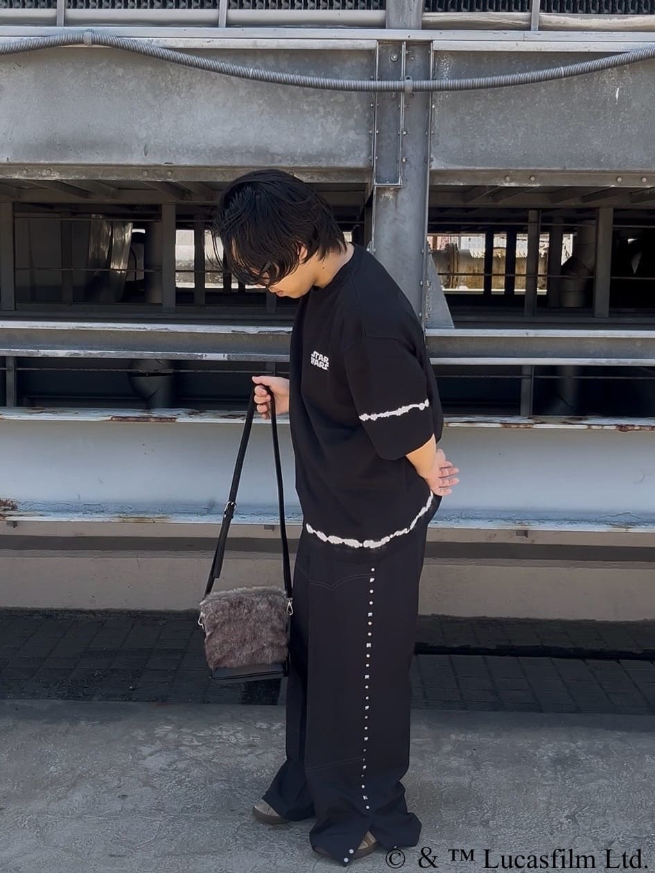 taigaさんの「tk.TAKEO KIKUCHI｜【STAR WARS】Capsule Collection タイダイTシャツ」を使ったコーディネート
