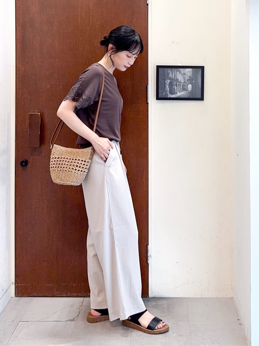 𝐇𝐢𝐫𝐨𝐦𝐢さんの「SHOO･LA･RUE｜【S-LL/ひんやり/UV/】大人上品な お袖レースニット」を使ったコーディネート