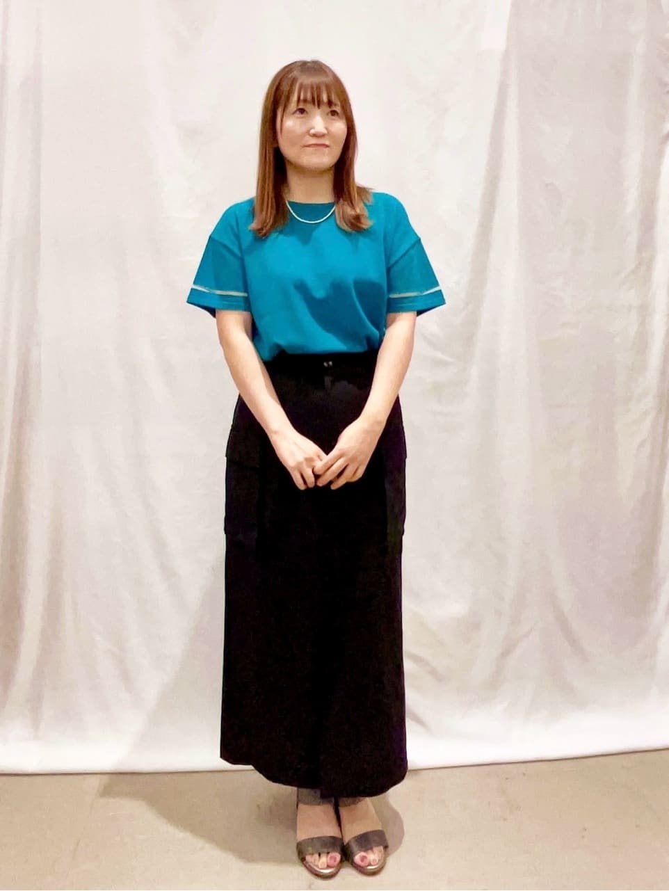 ゆっきーさんの「SHOO･LA･RUE｜【S-LL】大人のきれいめカジュアルに 麻調カーゴナロースカート」を使ったコーディネート
