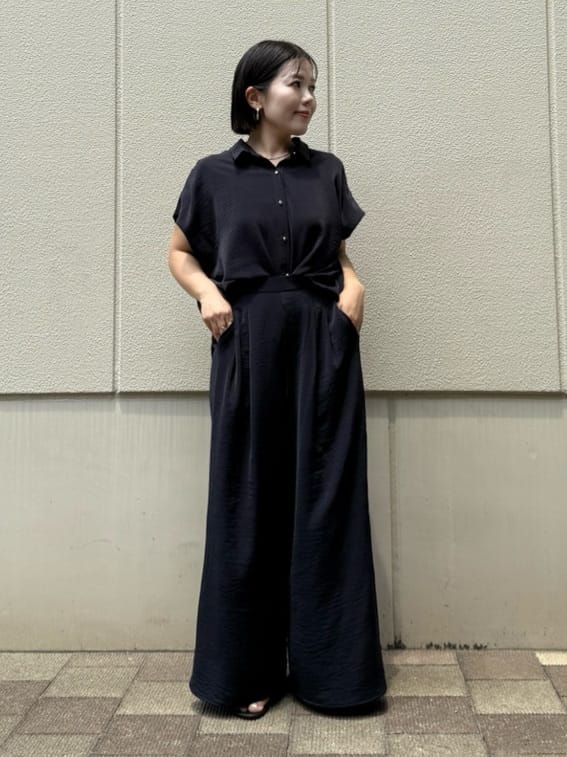chさんの「THE SHOP TK｜コットンライクブラウス【接触冷感/洗濯機OK/UV/セットアップ可】」を使ったコーディネート