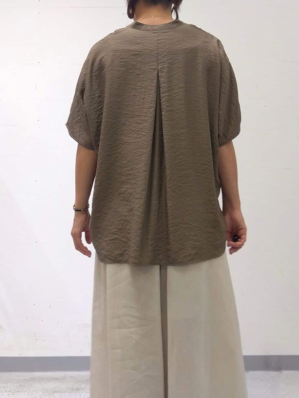 Kさんの「INDIVI｜【洗える／清涼感◎】ワイドフレアパンツ／スカーチョ」を使ったコーディネート