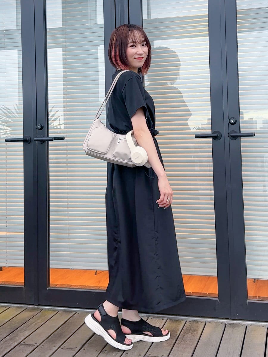 𝐜𝐡𝐢𝐤𝐚さんの「SHOO･LA･RUE｜【S-LL】シルエットが変えられる ドッキングワンピース」を使ったコーディネート