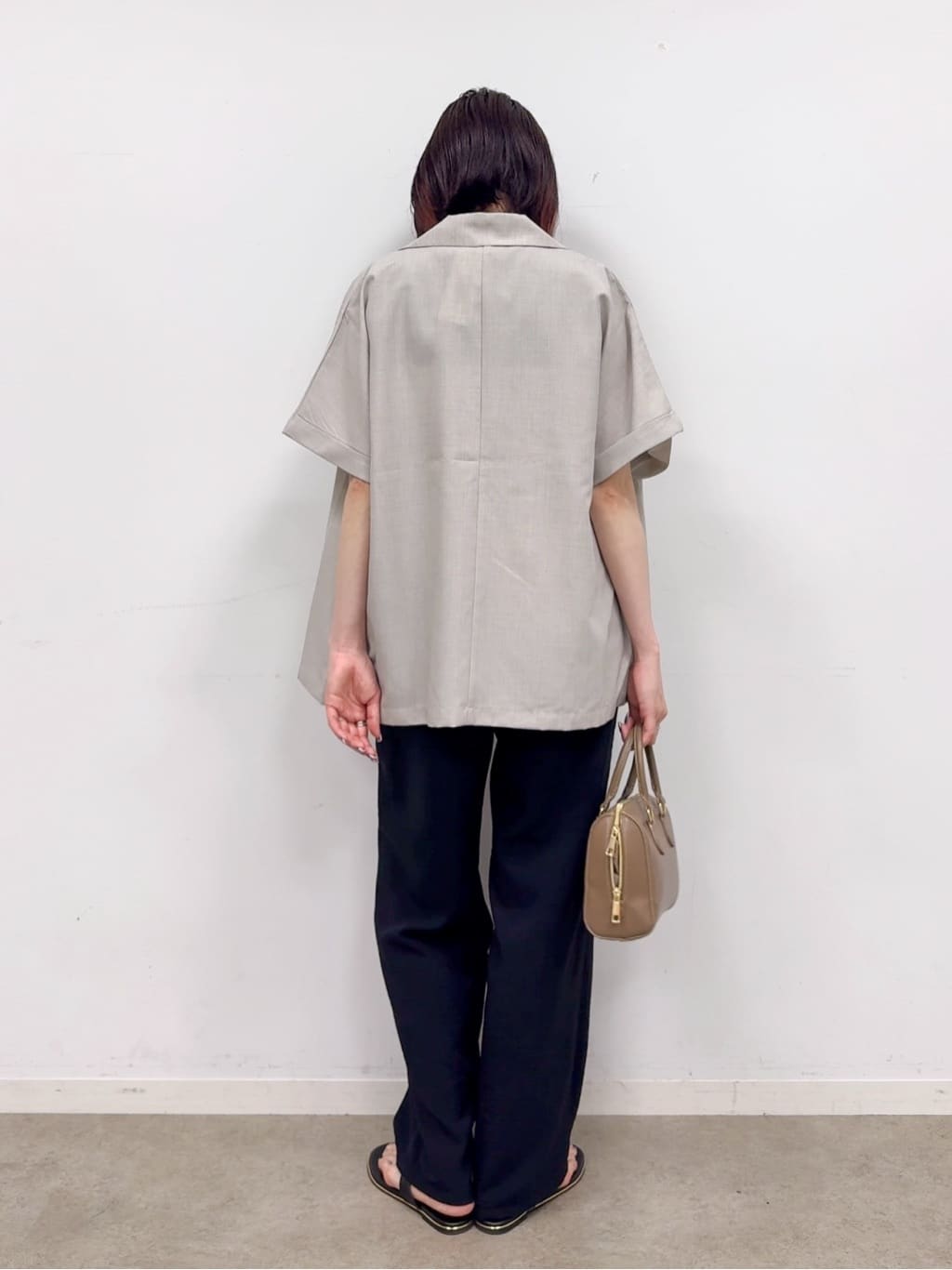 𝐜𝐡𝐢𝐤𝐚さんの「SHOO･LA･RUE｜【S-LL】さらりと着たい大人のための 麻調半袖ジャケット」を使ったコーディネート