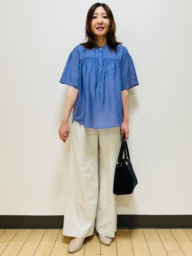 miiiさんの「Reflect｜【選べる5色◎／マシンウォッシュ可】シャーリングデザインブラウス」を使ったコーディネート