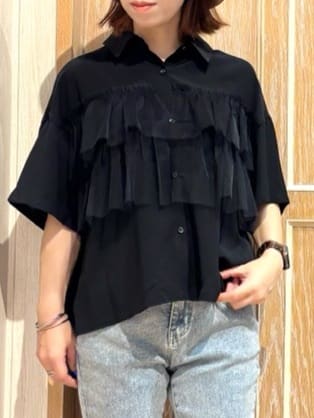 meiさんの「SHOO･LA･RUE｜【ひんやり/S-LL】ストレッチフレアデニム」を使ったコーディネート