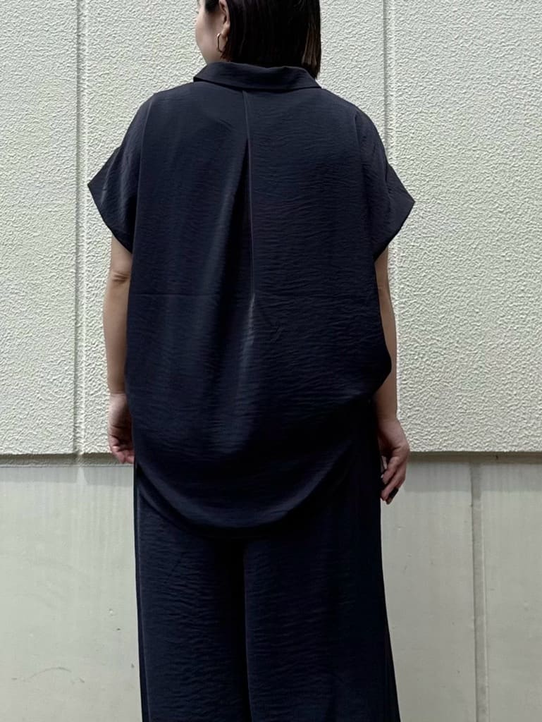 chさんの「THE SHOP TK｜コットンライクブラウス【接触冷感/洗濯機OK/UV/セットアップ可】」を使ったコーディネート