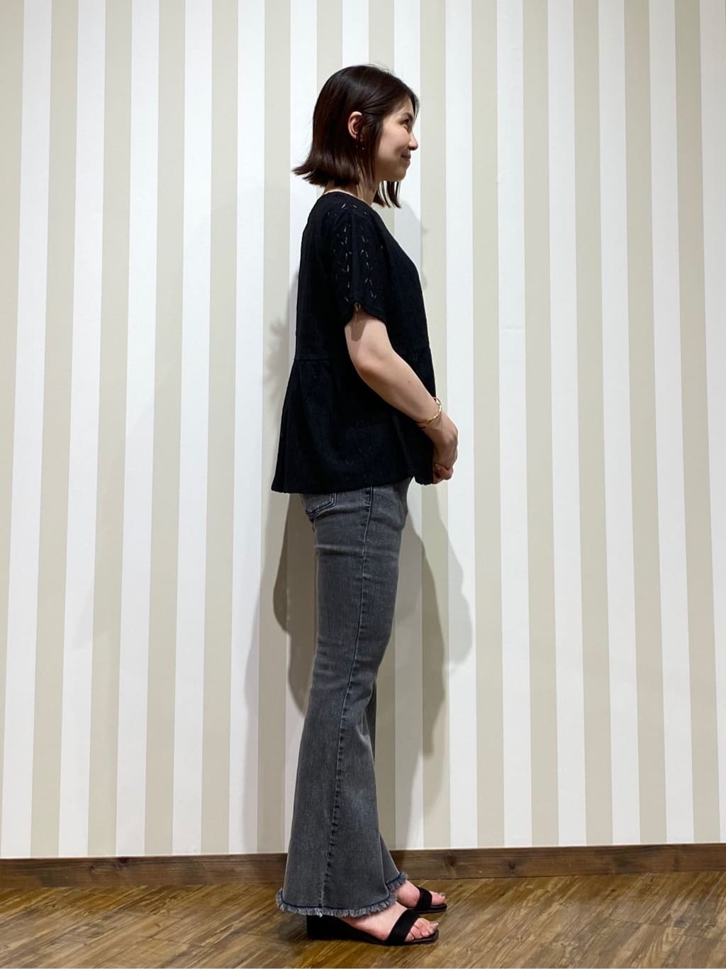 SAOさんの「SHOO･LA･RUE｜【S-LL】インせず決まる レースペプラムトップス」を使ったコーディネート