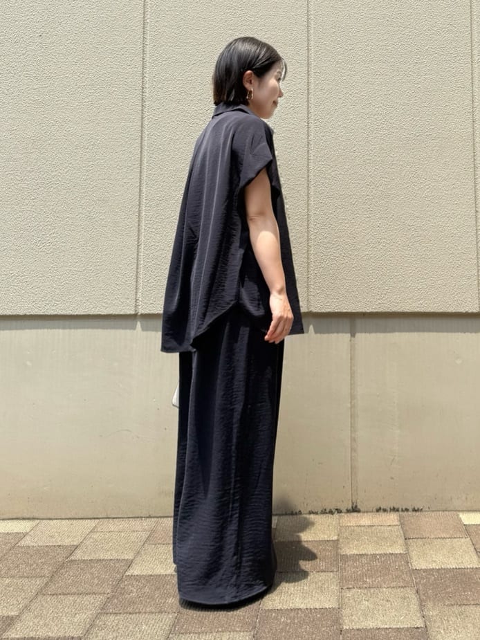 chさんの「THE SHOP TK｜コットンライクブラウス【接触冷感/洗濯機OK/UV/セットアップ可】」を使ったコーディネート