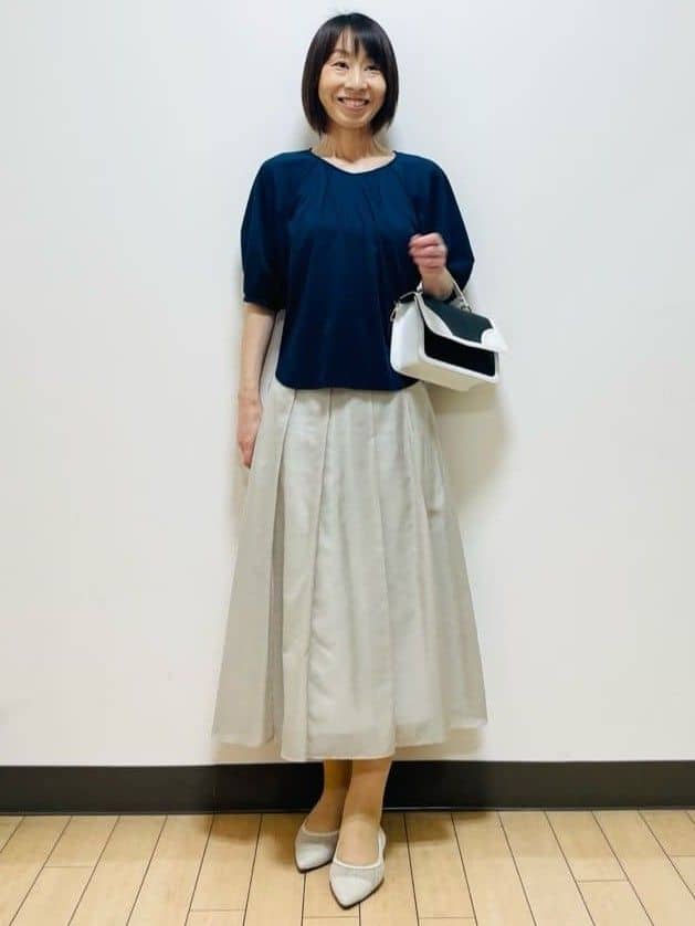 Riiさんの「Reflect｜【マシンウォッシュ可／セットアップ可】シアーボックスタックプリーツスカート」を使ったコーディネート