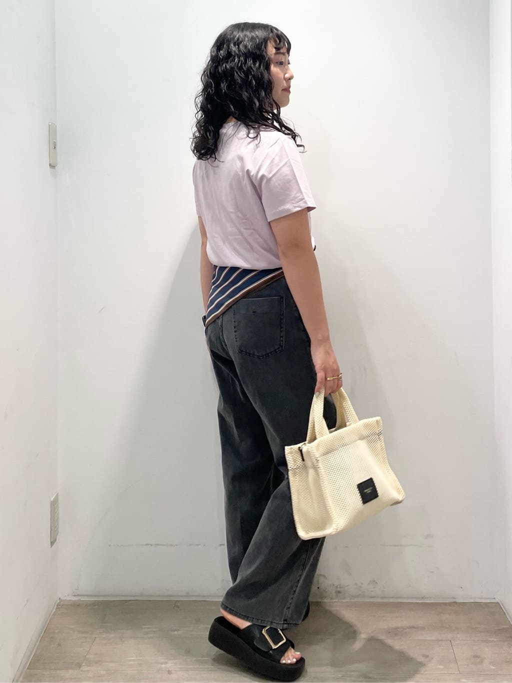 sumicaさんの「OPAQUE.CLIP｜《5色展開》ベーシックTシャツ【洗濯機洗い可／UV／接触冷感】」を使ったコーディネート