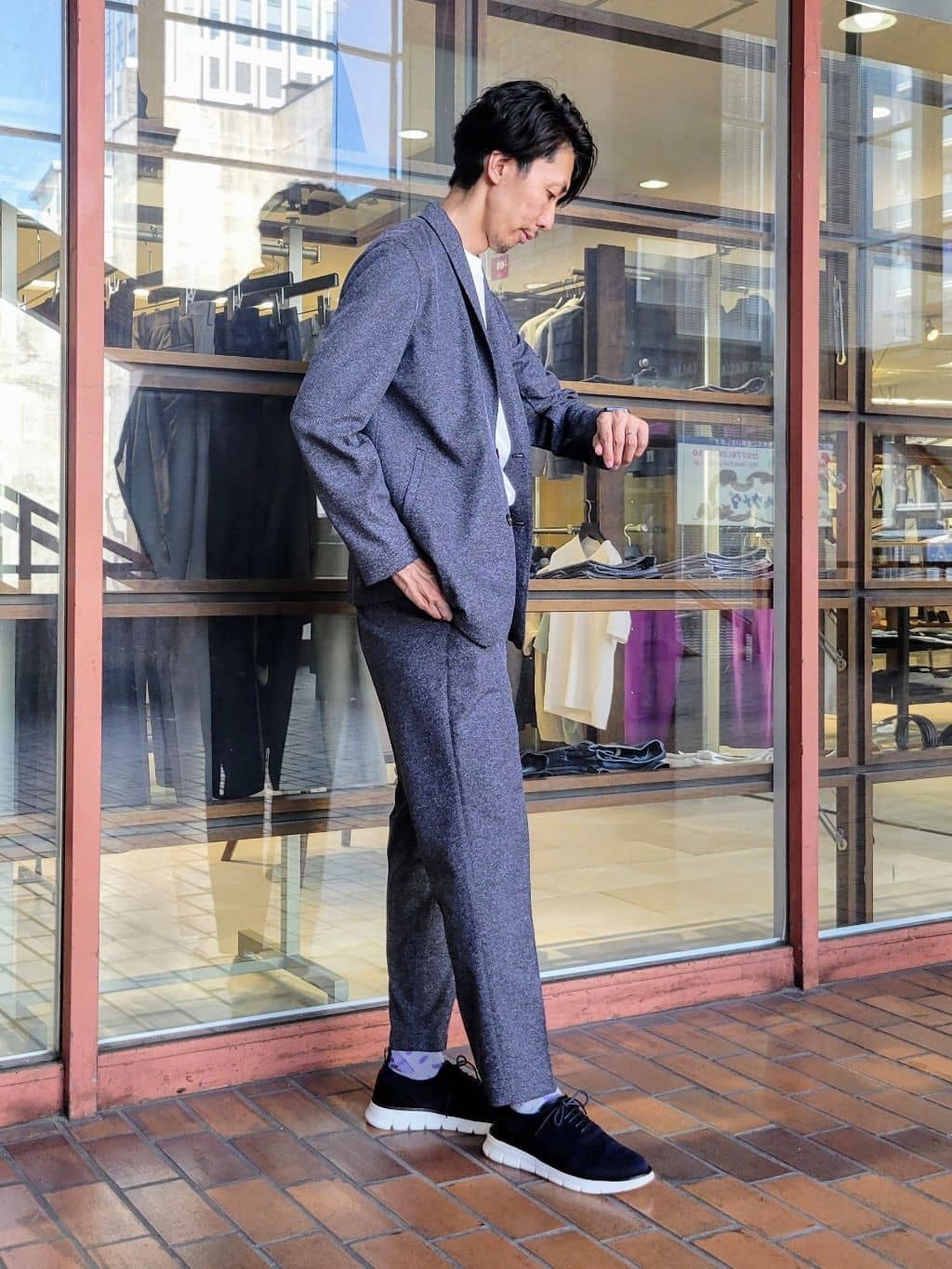 piroyaさんの「TAKEO KIKUCHI｜【抗菌防臭／5サイズ展開】ハイゲージポンチ Tシャツ」を使ったコーディネート