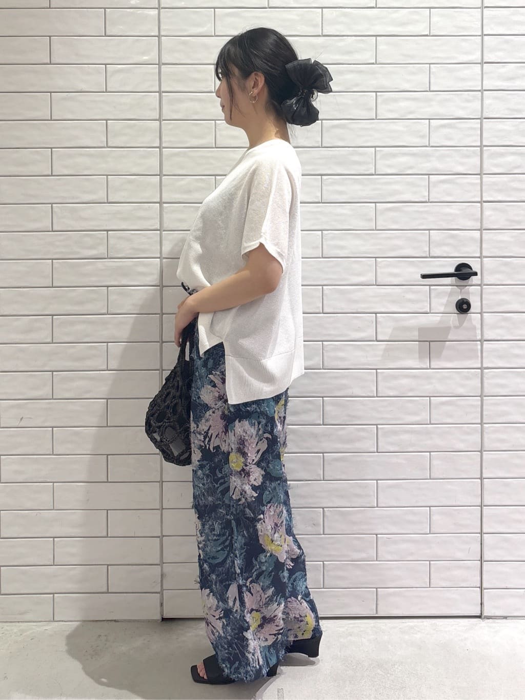 ayumiさんの「OPAQUE.CLIP｜《5色展開／S-LLサイズ》リラクシーメッシュニット【洗濯機洗い可】」を使ったコーディネート