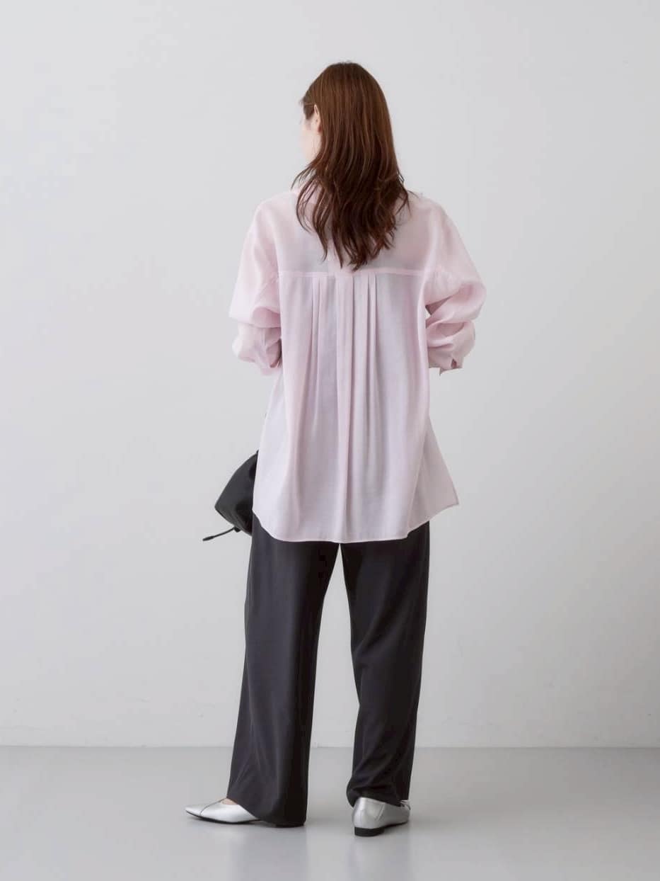 mitsukiさんの「INDIVI｜【UVケア／SETUP可能】エアリージョーゼット ワイドパンツ」を使ったコーディネート