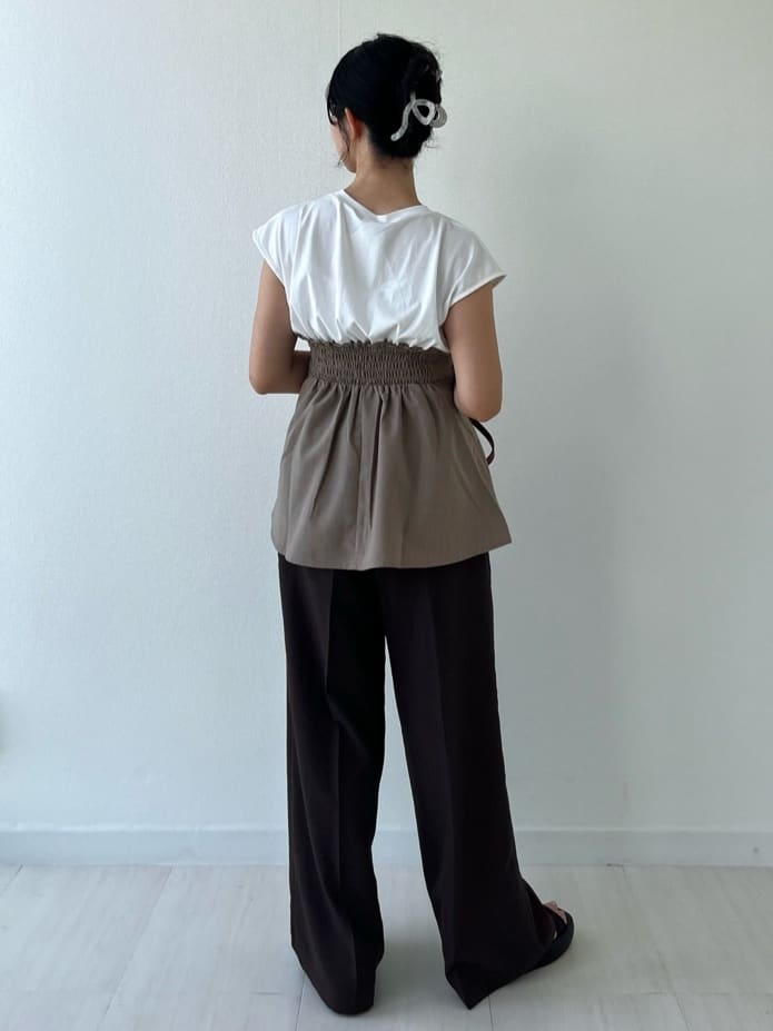 Mori Moriさんの「index｜ビスチェドッキングカットソー【洗濯機洗い可】」を使ったコーディネート