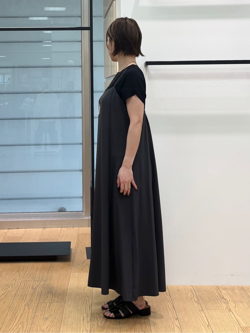 asamiさんの「INDIVI｜【UVケア】エアリージョーゼット キャミワンピース」を使ったコーディネート