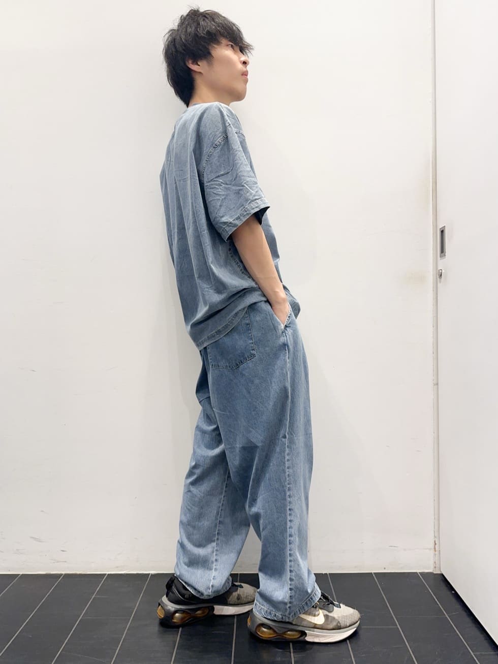 ちびちゃんさんの「THE SHOP TK｜ライトデニム半袖Tシャツ【洗濯機OK】」を使ったコーディネート