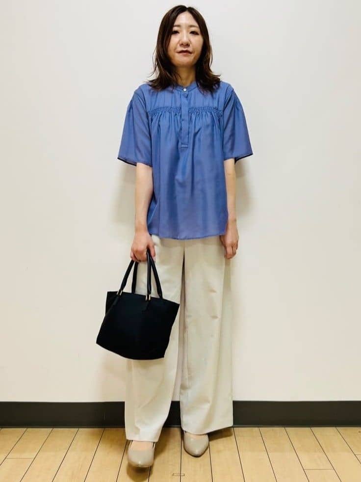 miiiさんの「Reflect｜【選べる5色◎／マシンウォッシュ可】シャーリングデザインブラウス」を使ったコーディネート