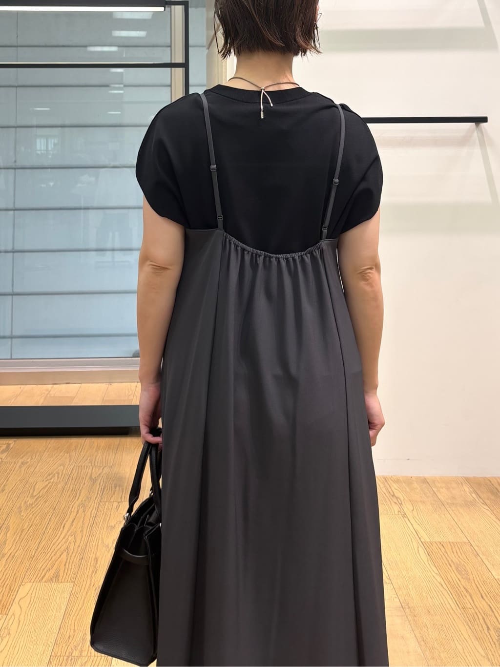 asamiさんの「INDIVI｜【UVケア】エアリージョーゼット キャミワンピース」を使ったコーディネート