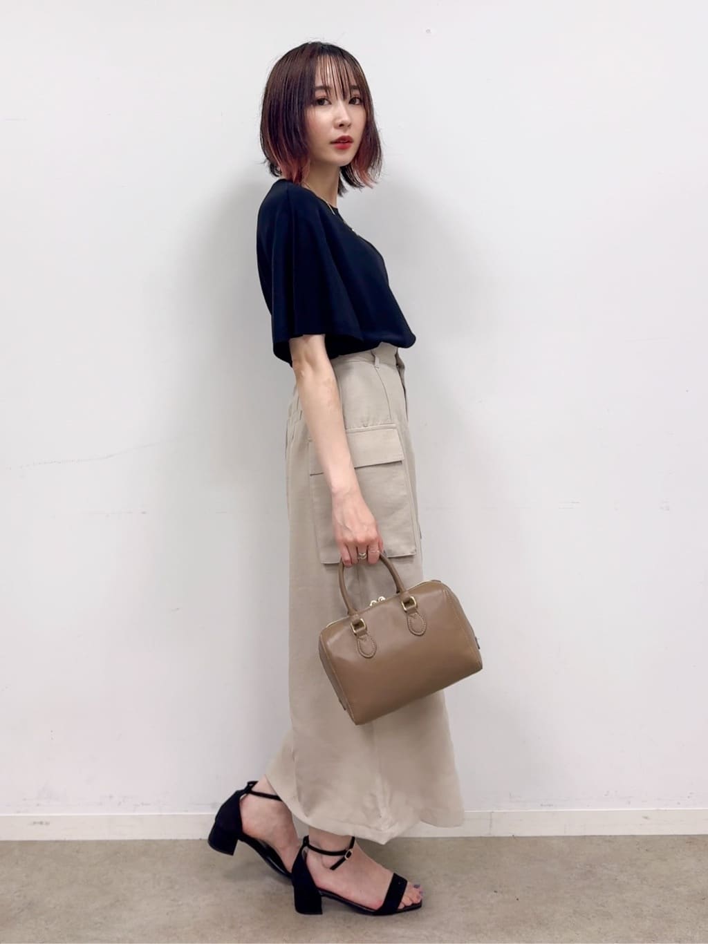 𝐜𝐡𝐢𝐤𝐚さんの「SHOO･LA･RUE｜【S-LL】二の腕はカバーして魅せる フレアスリーブニット」を使ったコーディネート