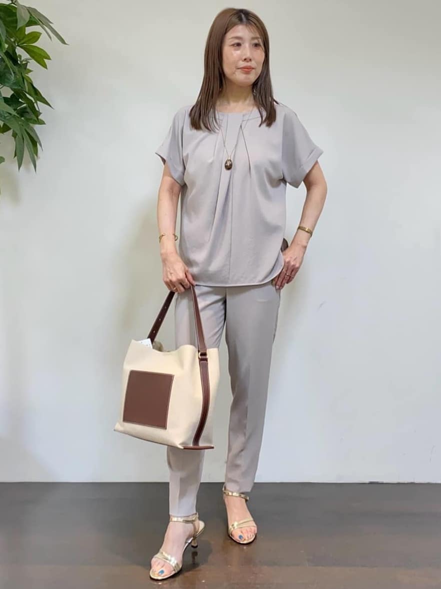 tomoさんの「UNTITLED｜フープトップネックレス」を使ったコーディネート