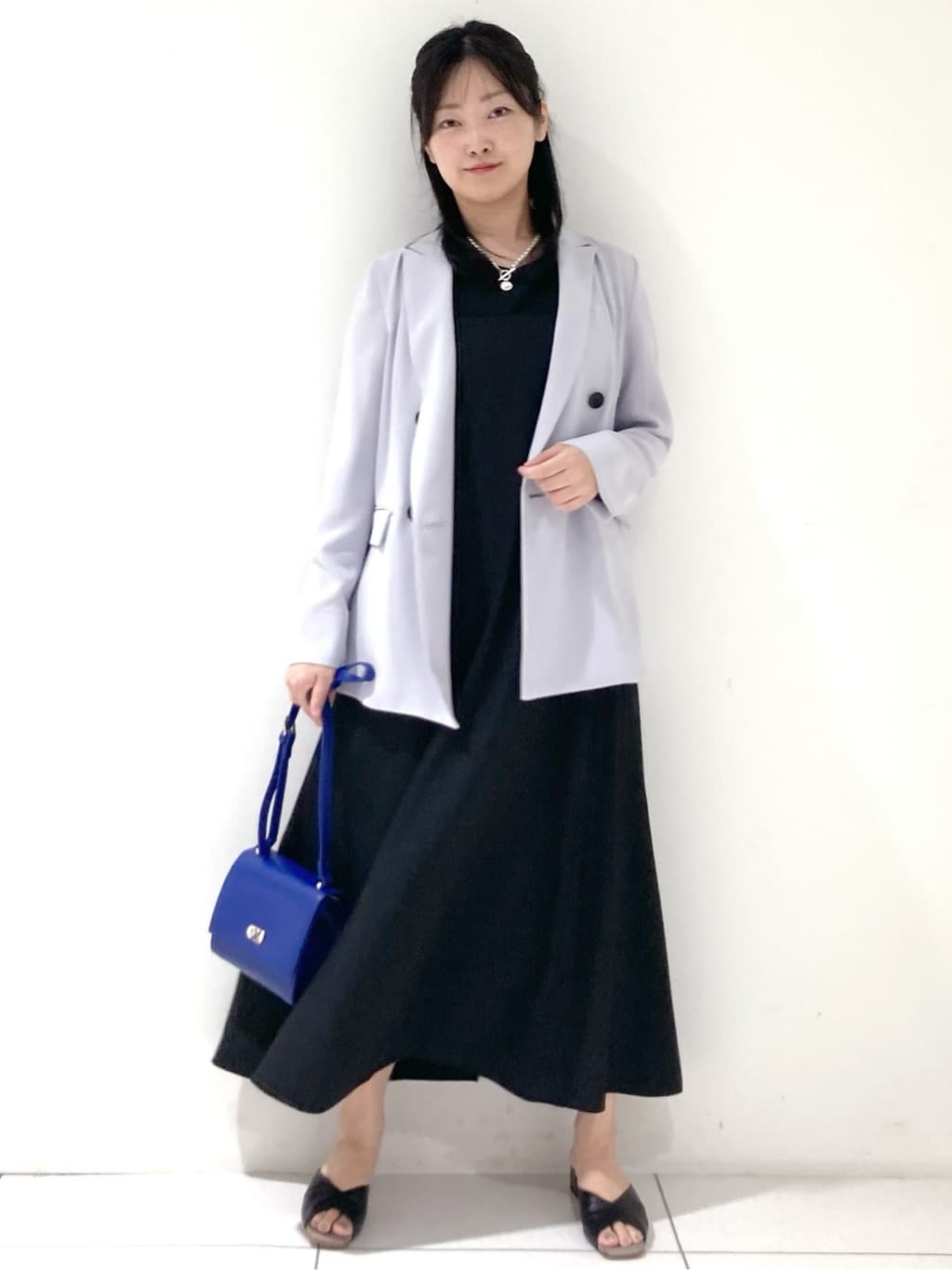 momokoさんの「INDIVI｜【着る日傘／遮熱／UVケア】ダブルジャケット」を使ったコーディネート