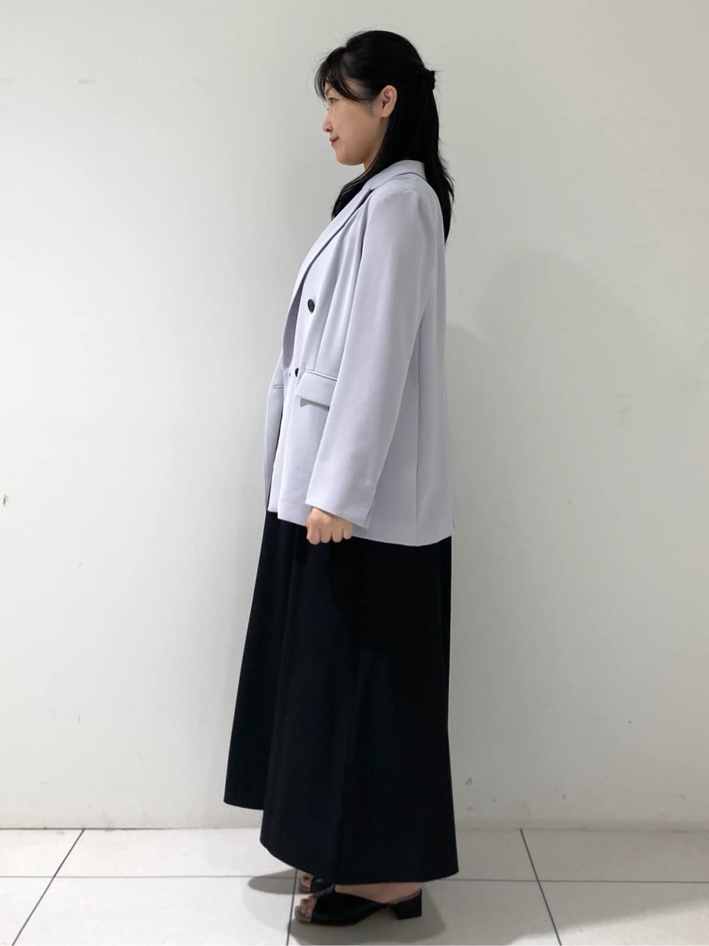 momokoさんの「INDIVI｜【着る日傘／遮熱／UVケア】ダブルジャケット」を使ったコーディネート