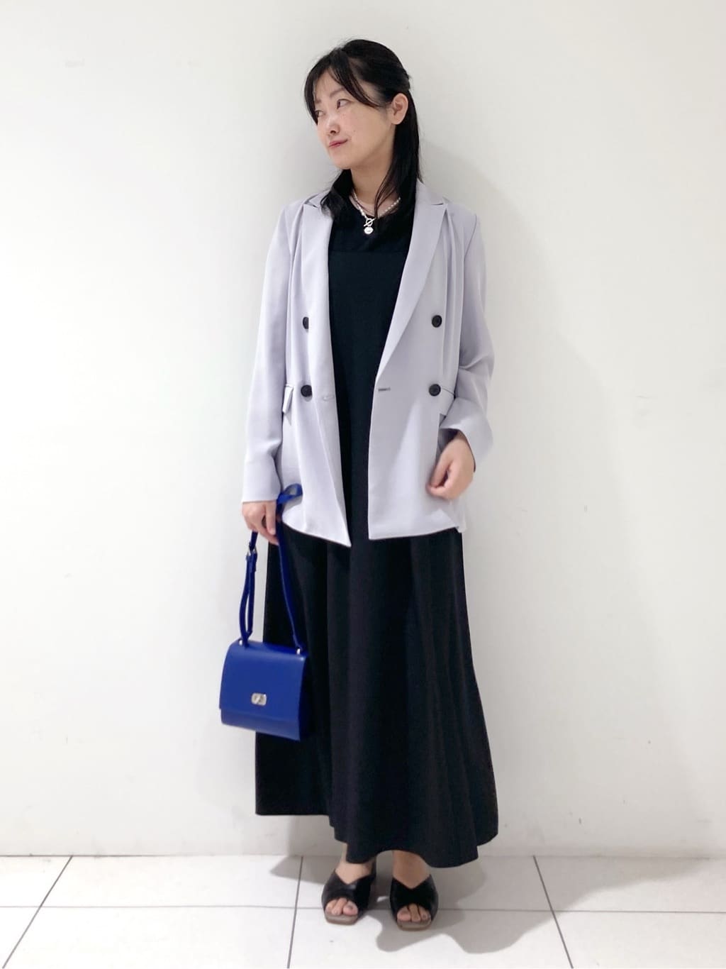momokoさんの「INDIVI｜【着る日傘／遮熱／UVケア】ダブルジャケット」を使ったコーディネート