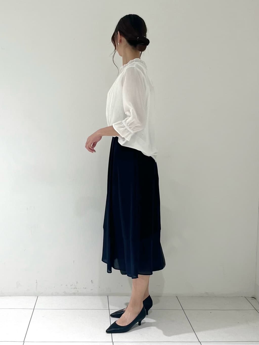 shioriさんの「INDIVI｜【洗える/コットン】ピンタックシアーブラウス」を使ったコーディネート