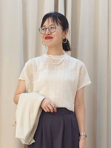 MUTSUKOさんの「UNTITLED｜【シアー】チェックスタンドネックブラウス」を使ったコーディネート