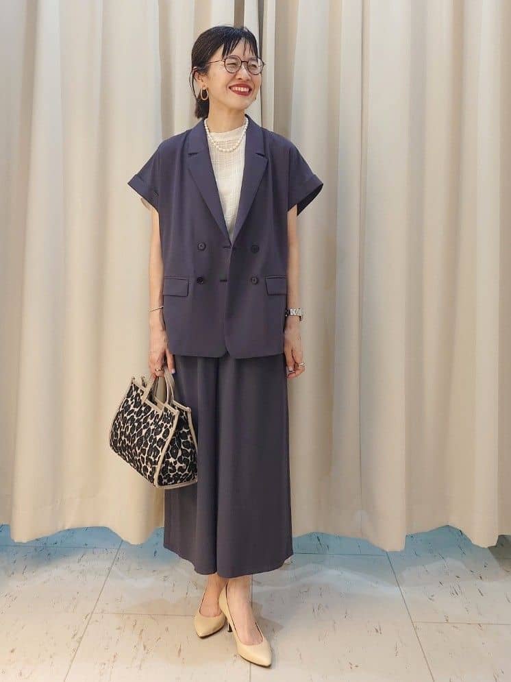 MUTSUKOさんの「UNTITLED｜【シアー】チェックスタンドネックブラウス」を使ったコーディネート
