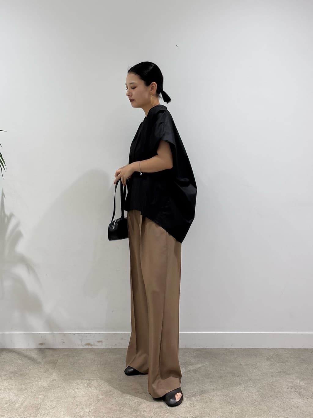 ayanoさんの「INDIVI｜スリーブレスタックブラウス」を使ったコーディネート