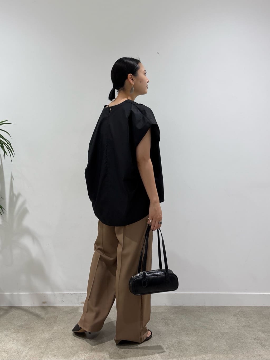 ayanoさんの「INDIVI｜スリーブレスタックブラウス」を使ったコーディネート