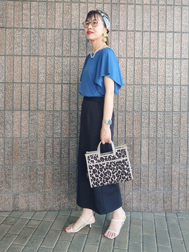 MUTSUKOさんの「UNTITLED｜【きれいめ／接触冷感／日本製】ハンカチスリーブプルオーバー」を使ったコーディネート