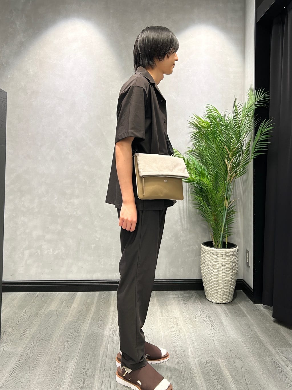 ruiさんの「TAKEO KIKUCHI｜【COOL CITY WEAR】エアートール パンツ /接触冷感・通気性」を使ったコーディネート