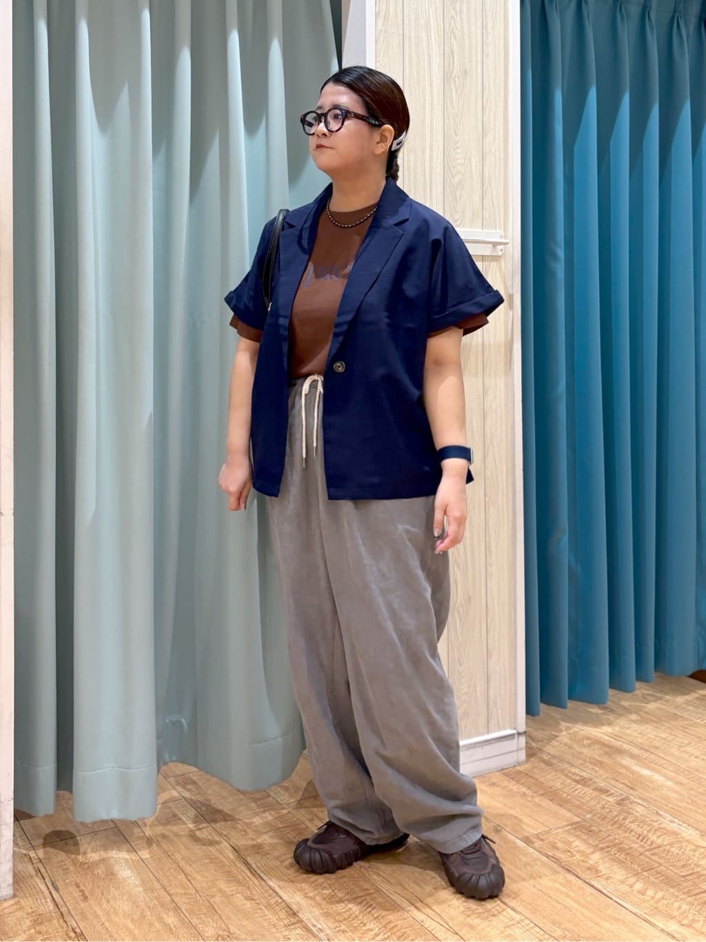 砂糖さんの「SHOO･LA･RUE｜【S-LL】さらりと着たい大人のための 麻調半袖ジャケット」を使ったコーディネート