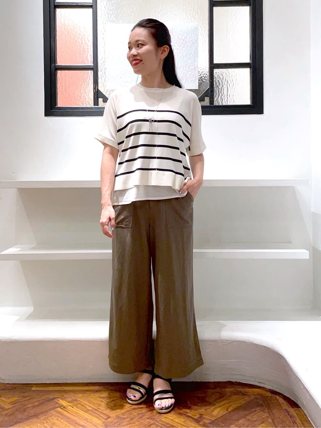 あんりさんの「grove｜【接触冷感】見た目はきちんと、着心地はらくちん クロップドベイカーパンツ」を使ったコーディネート
