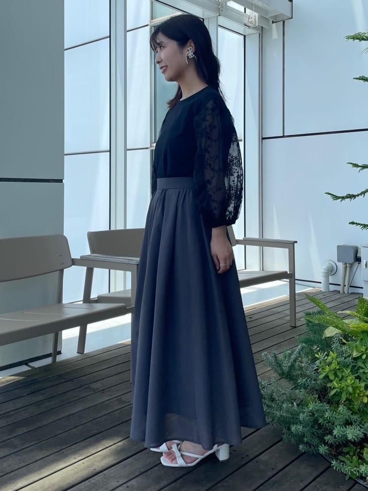 abeさんの「Couture brooch｜【接触冷感・UVカット・マシンウォッシャブル】袖レースドッキングカットソー」を使ったコーディネート