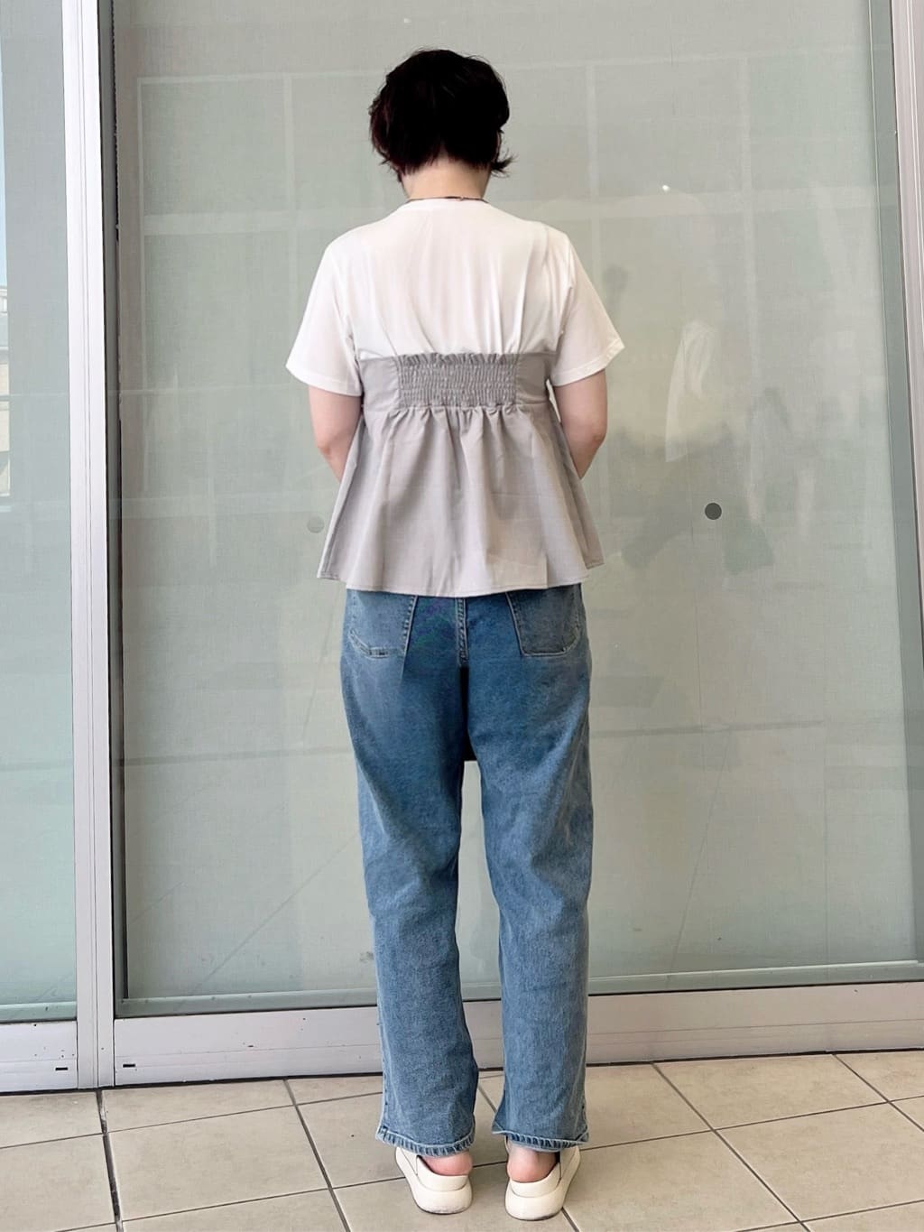 yo-koさんの「OPAQUE.CLIP｜タックビスチェドッキングカットソー【洗濯機洗い可】」を使ったコーディネート