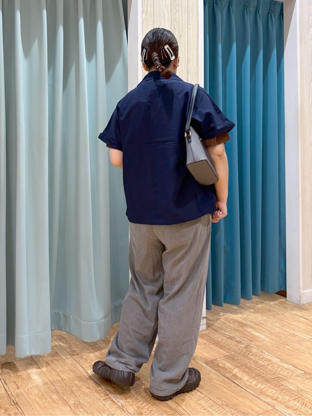 砂糖さんの「SHOO･LA･RUE｜【S-LL】さらりと着たい大人のための 麻調半袖ジャケット」を使ったコーディネート