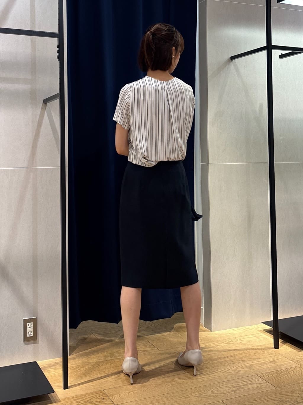 kanaeさんの「INDIVI｜【定番スーツ／UVケア／洗える】ウール調ノーカラージャケット」を使ったコーディネート