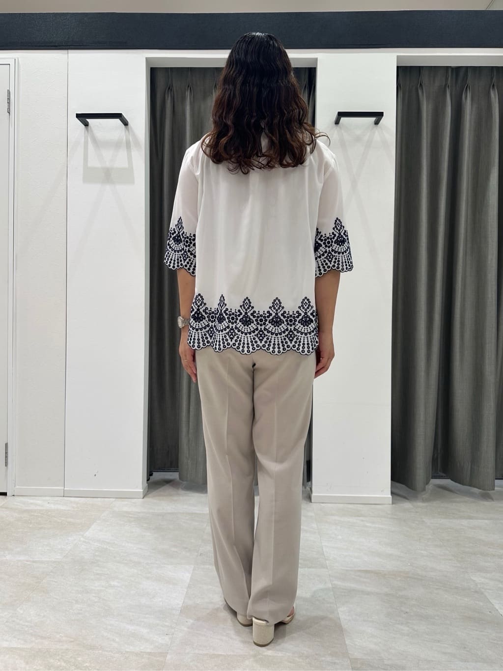 kimiさんの「UNTITLED｜【マシンウォッシュ可】リネンライクフレアパンツ」を使ったコーディネート