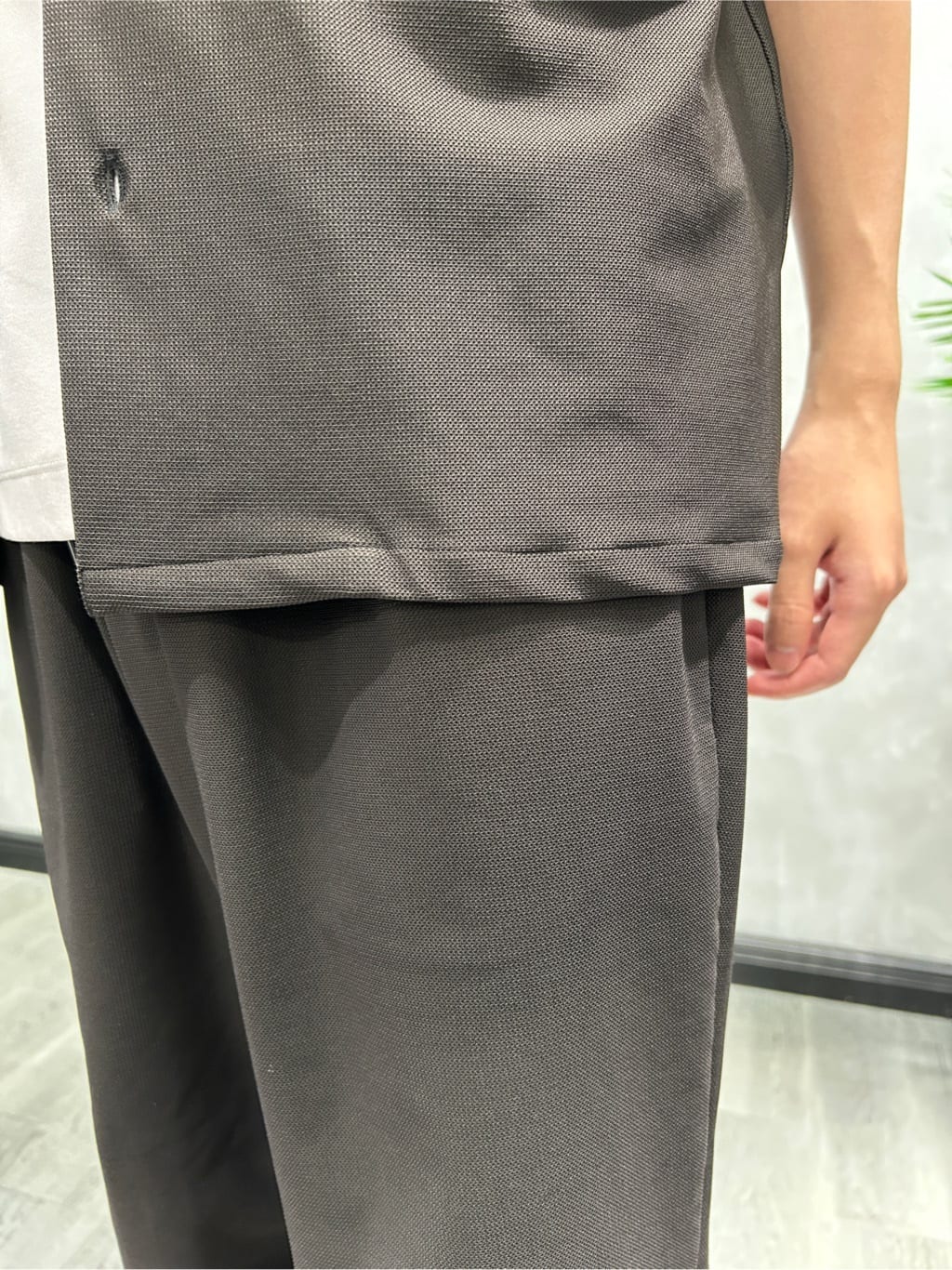ruiさんの「TAKEO KIKUCHI｜【COOL CITY WEAR】エアートール パンツ /接触冷感・通気性」を使ったコーディネート