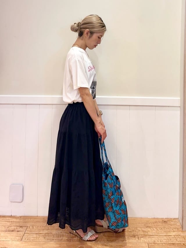 みりのさんの「SHOO･LA･RUE｜【S-LL/ひんやり/UV】選べる6柄でそれぞれ欲しくなる プリントTシャツ」を使ったコーディネート