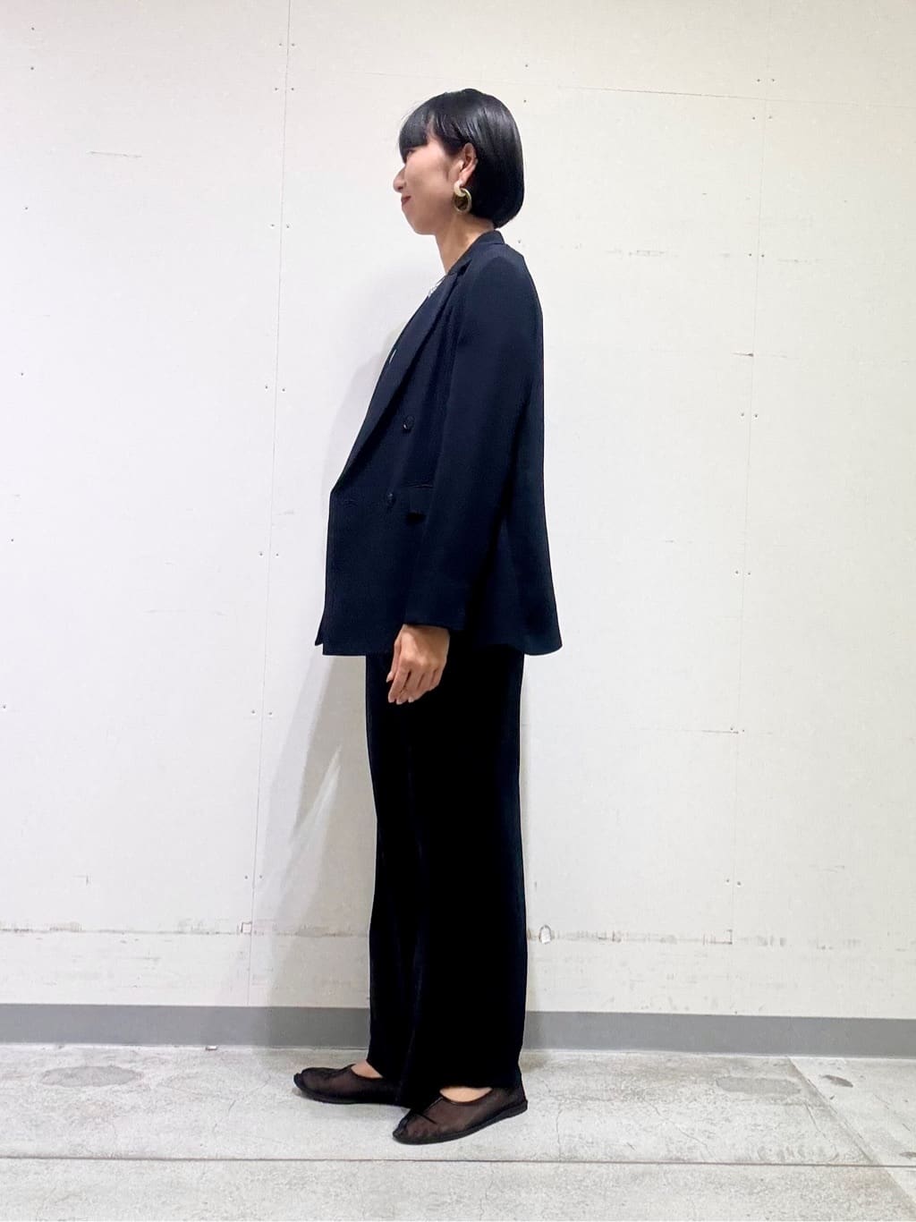 naoさんの「INDIVI｜【洗える／UVケア】幾何学柄＆無地ボウタイブラウス」を使ったコーディネート