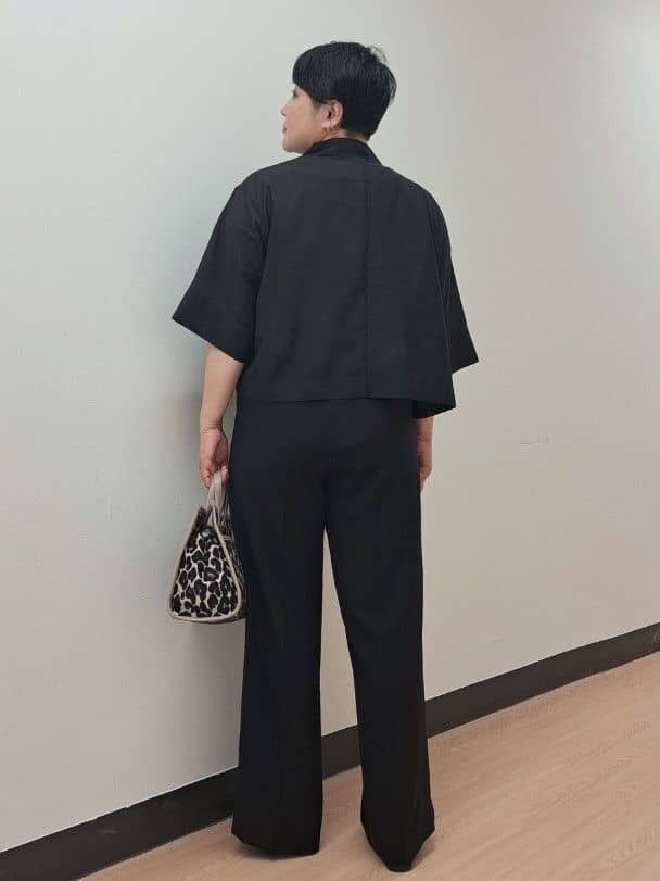 ますこさんの「UNTITLED｜【前開き/洗える】ショート丈シアーシャツ」を使ったコーディネート