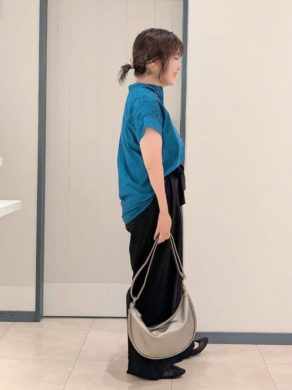 yukikaさんの「grove｜涼やかさと上品さを兼ね備えた　レースシャツブラウス」を使ったコーディネート