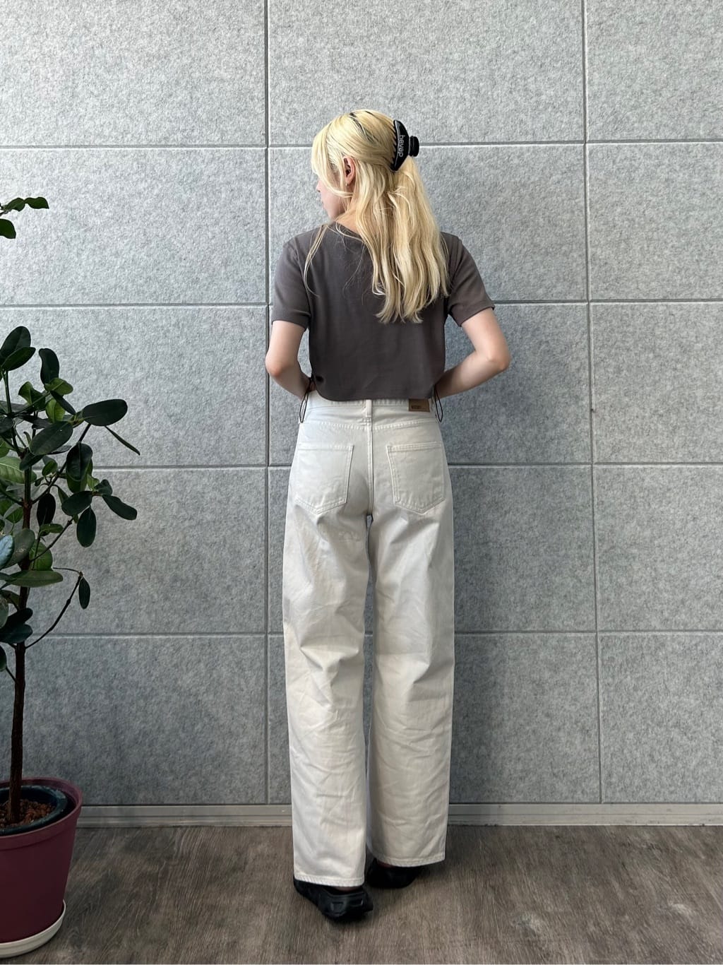 honoka Aさんの「CODE A｜drawstring crop tee」を使ったコーディネート